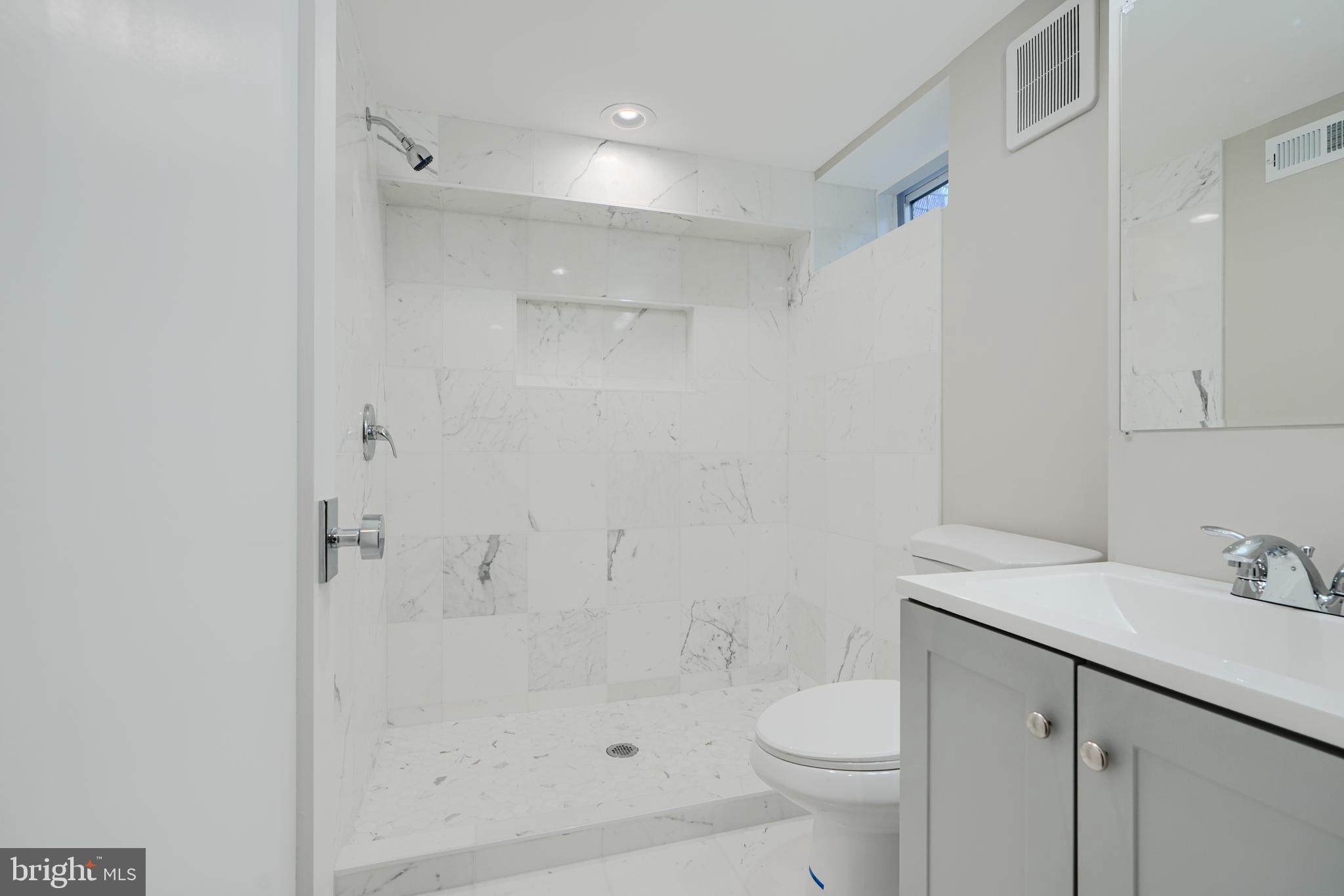 GREEKTOWN - Residential