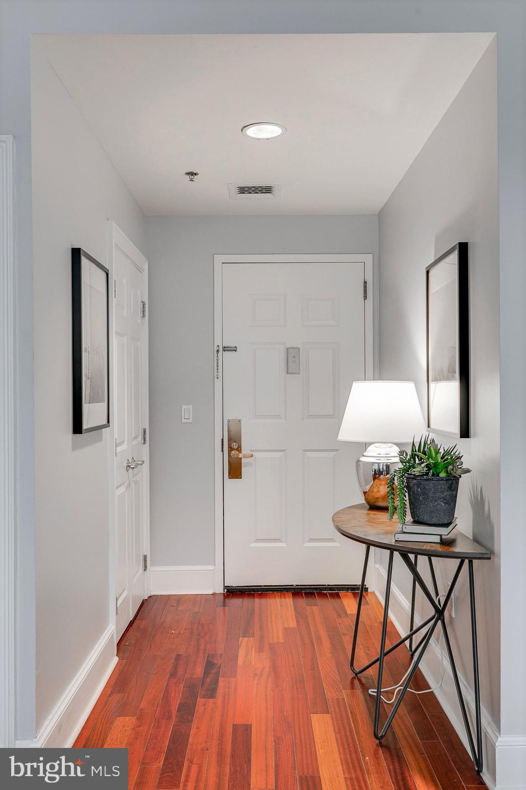 AVENUE OF THE ARTS - Residential