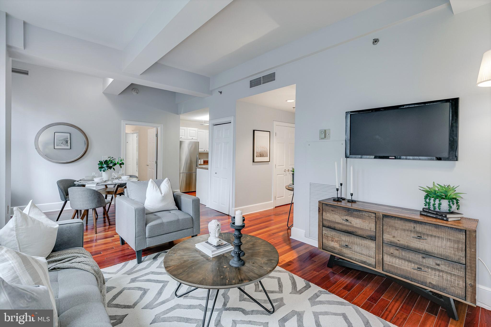 AVENUE OF THE ARTS - Residential