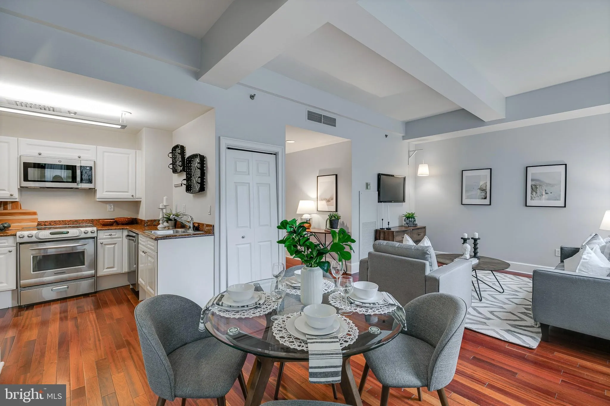 Philadelphia, Pennsylvania 19102, United States, 1 Bedroom Bedrooms, ,1 BathroomBathrooms,Residential,Active,97891