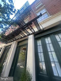 212 RACE STREET 20 4B