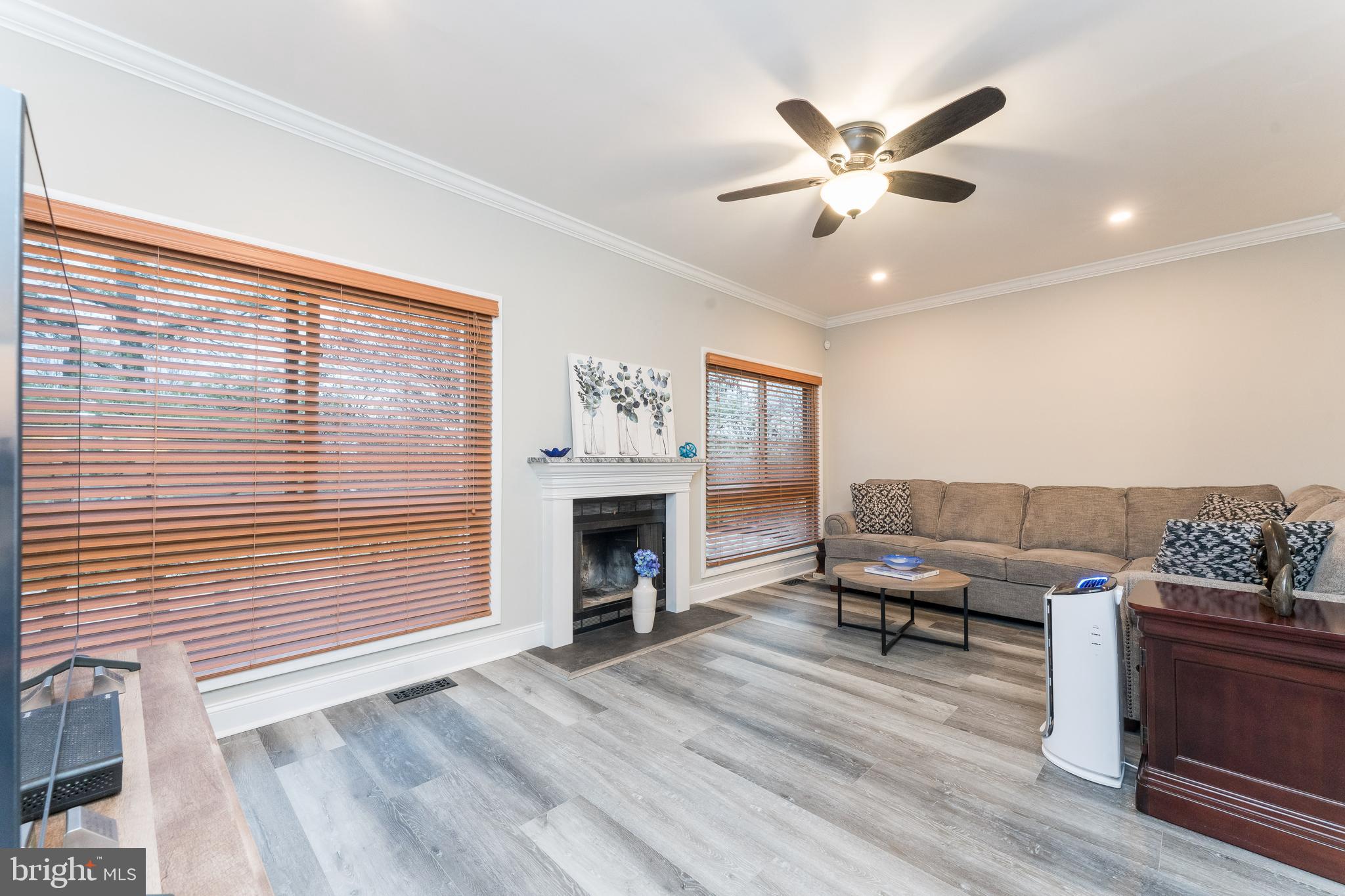 GLEN ORA - PLAT 9 - Residential