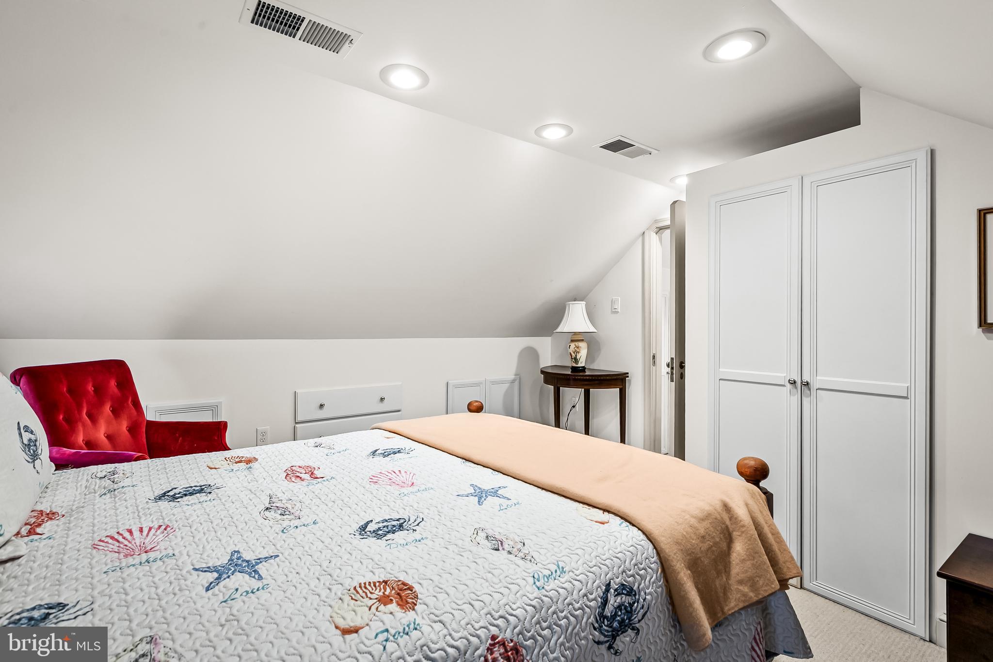 HOMELAND HISTORIC DISTRICT - Residential