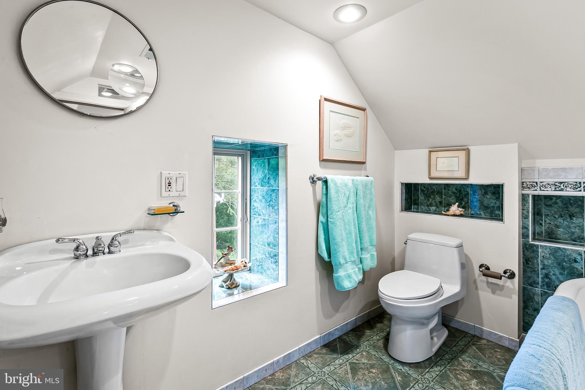 HOMELAND HISTORIC DISTRICT - Residential