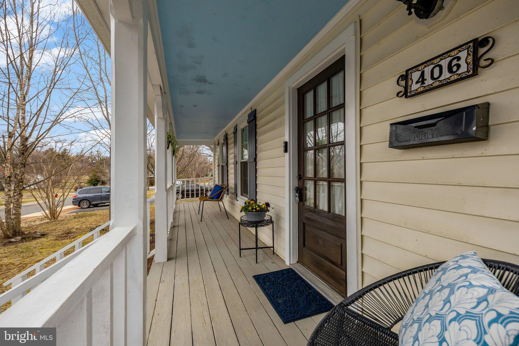 406 BLUE RIDGE AVENUE NE