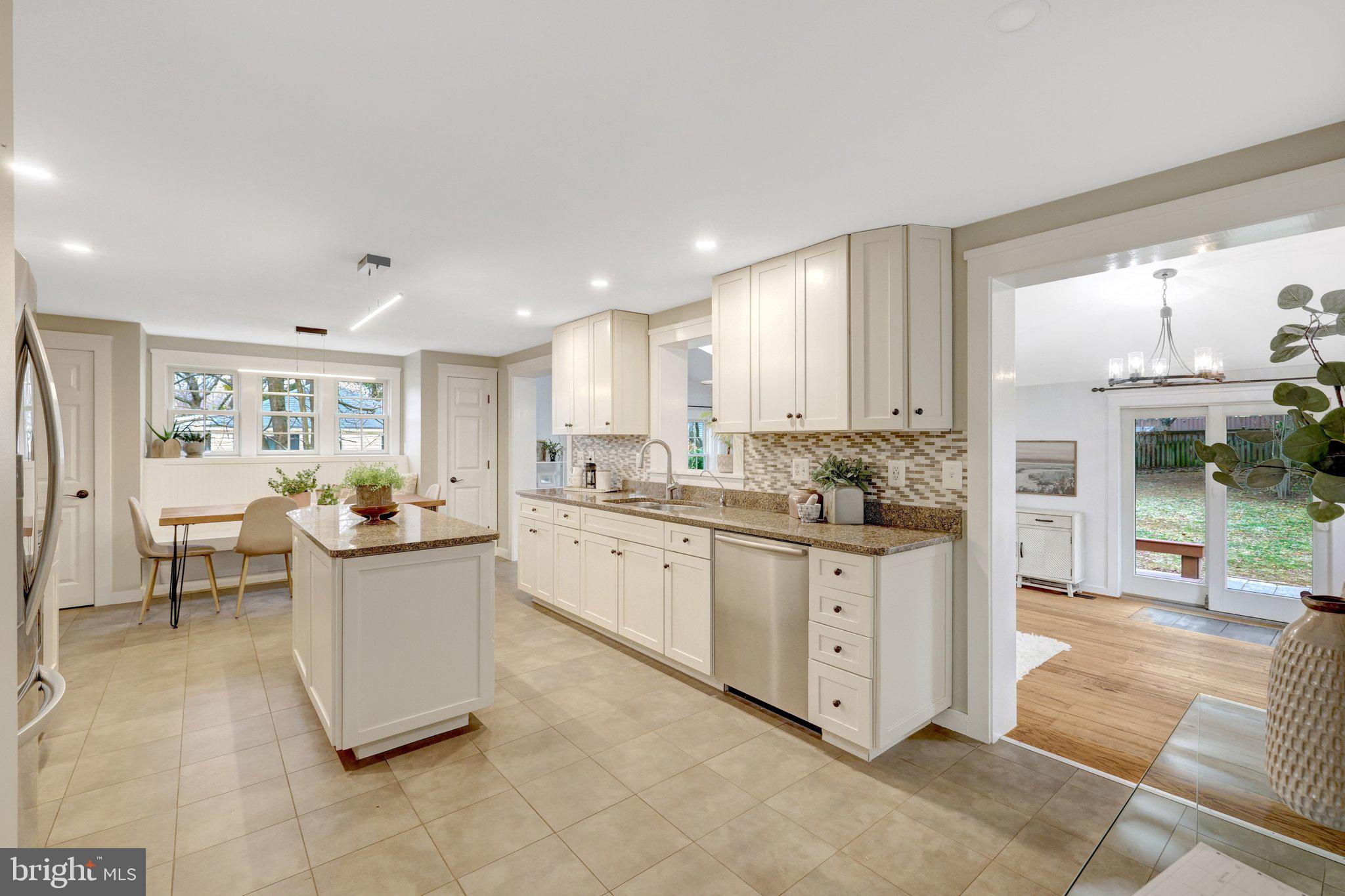 LOWENBACH - Residential