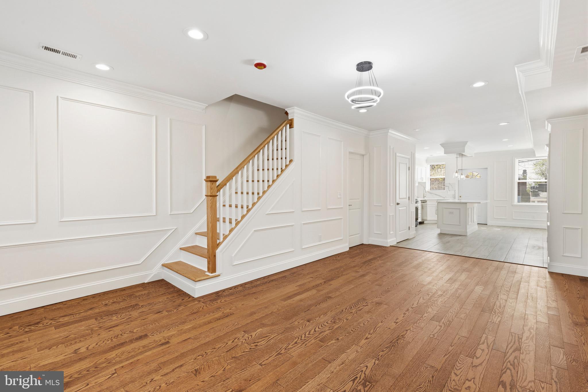 3525 CLIFTMONT AVENUE