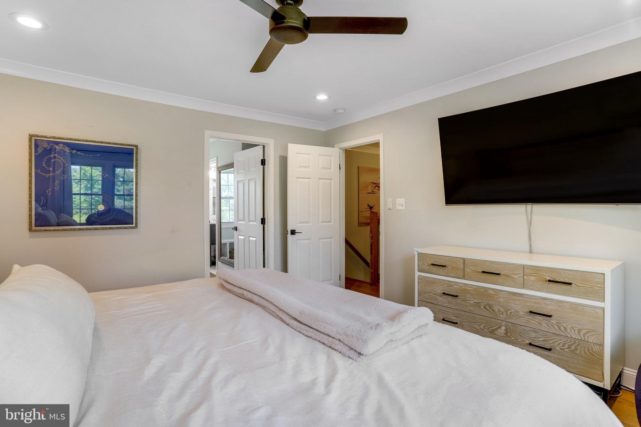 MEYERS INDIAN RUN PARK - Residential Lease