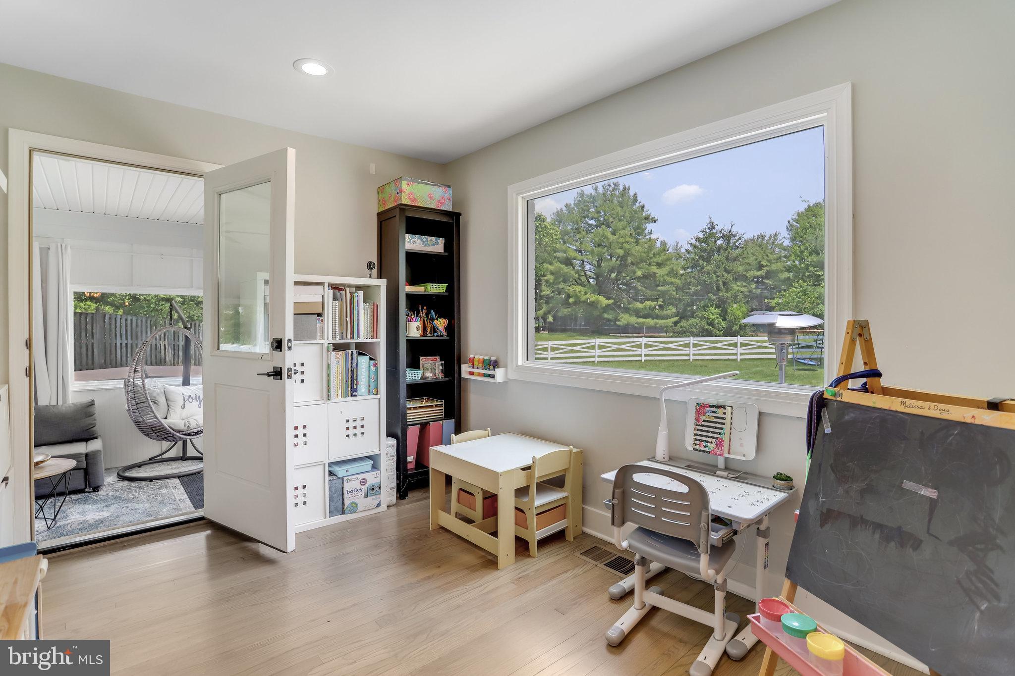 MEYERS INDIAN RUN PARK - Residential Lease