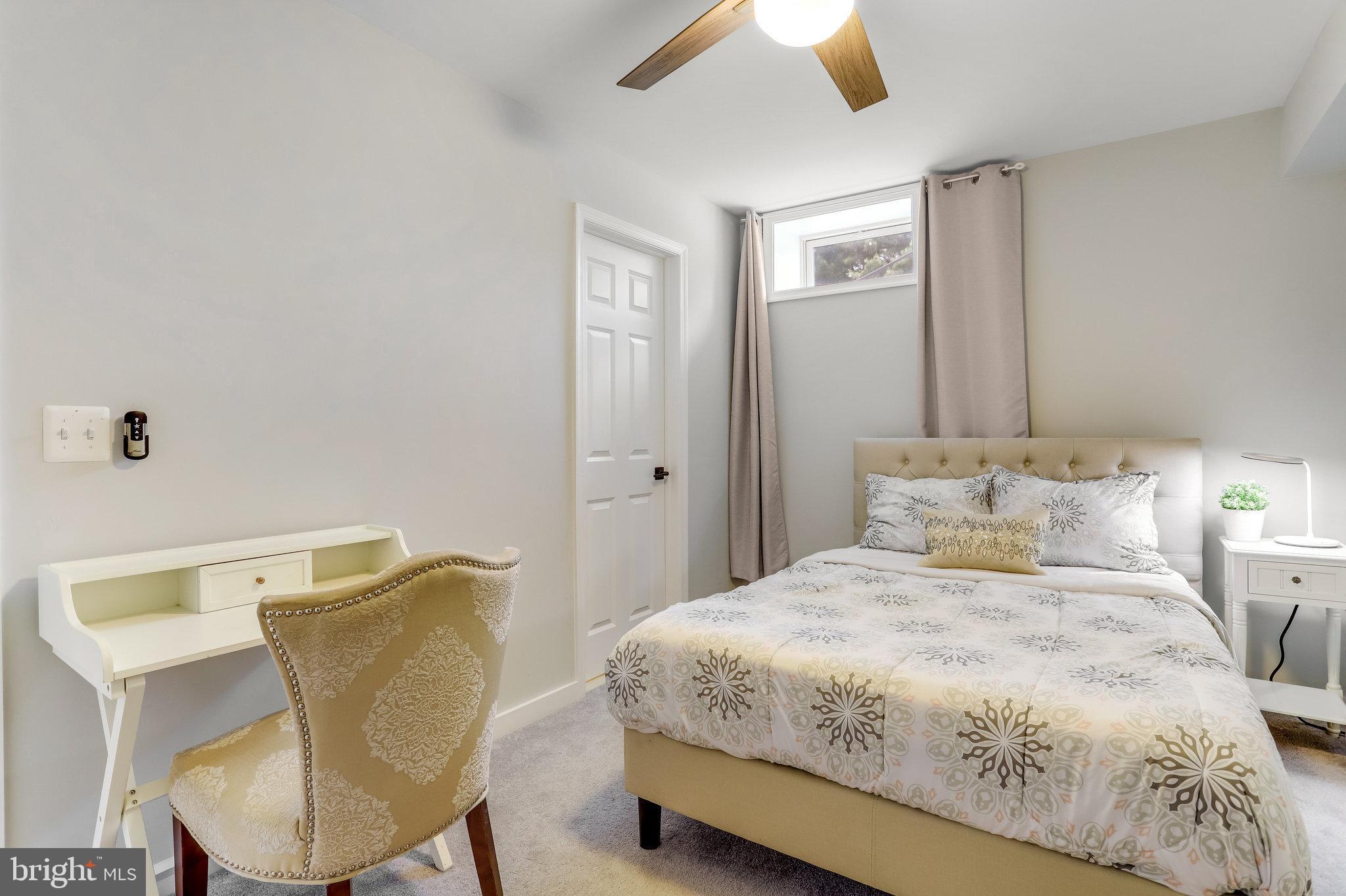 MEYERS INDIAN RUN PARK - Residential Lease