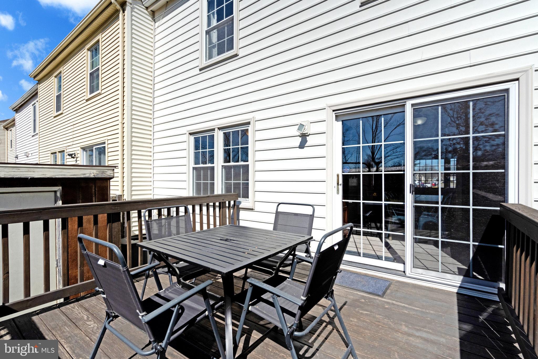 BRISTOE STATION - Residential