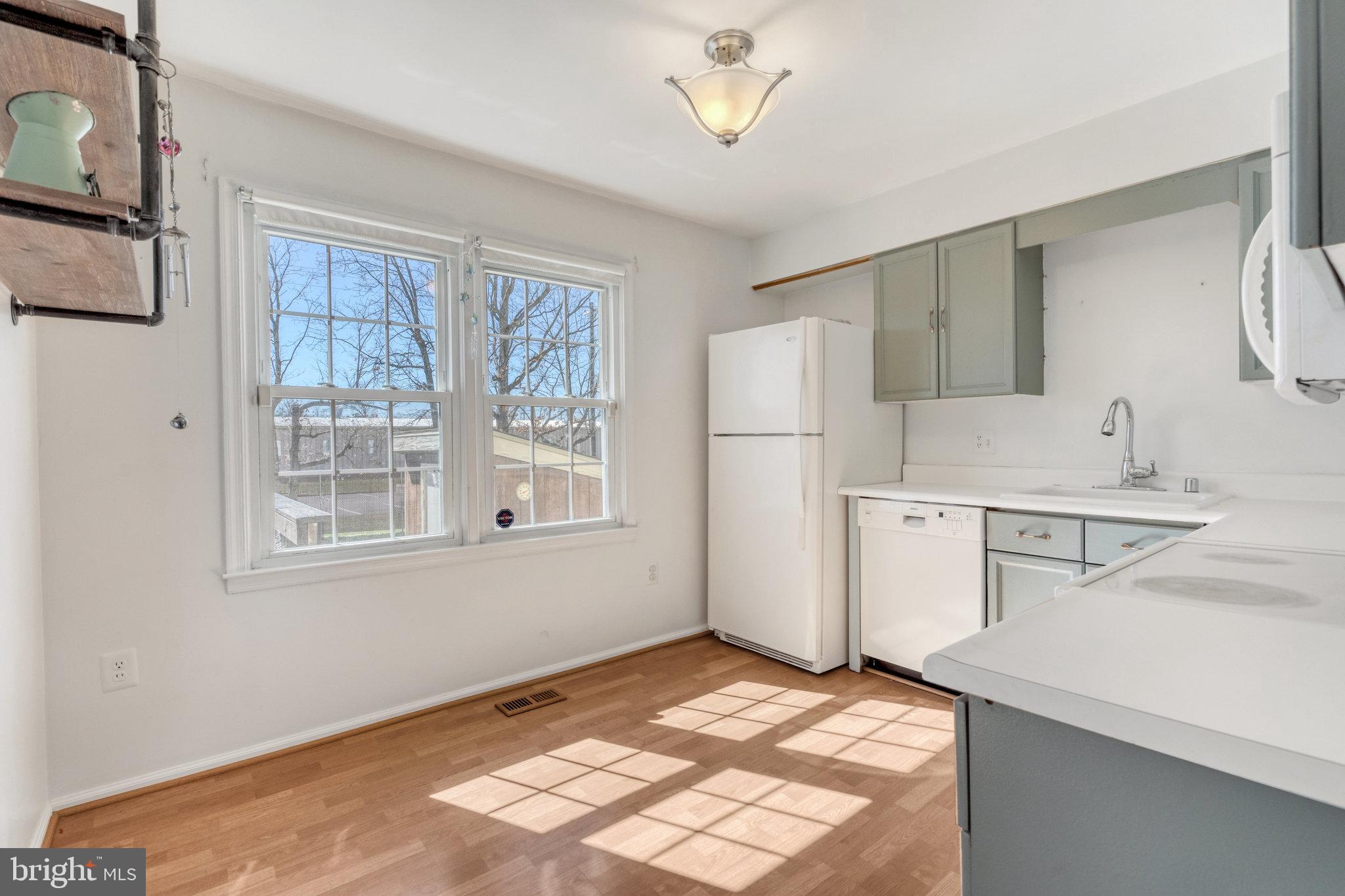 BRISTOE STATION - Residential