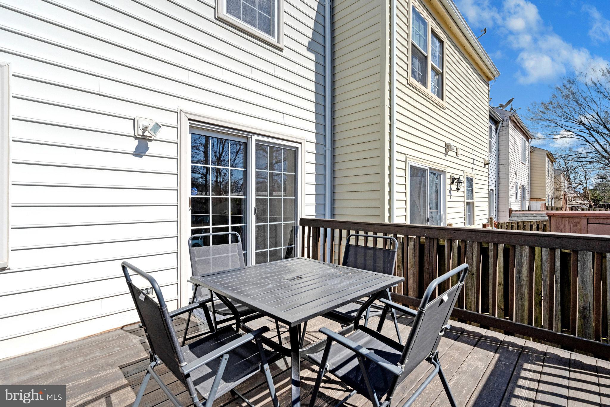 BRISTOE STATION - Residential