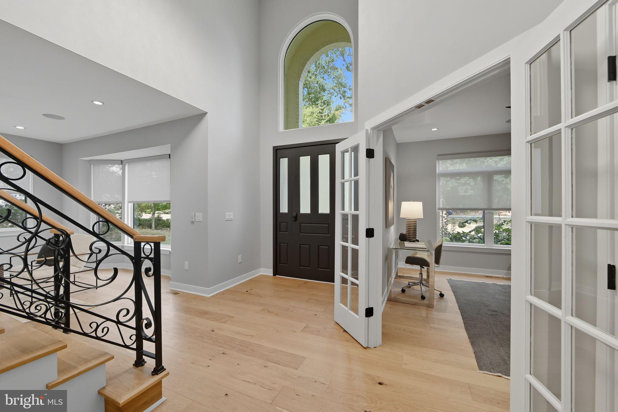 10 FAIRWAY DRIVE
