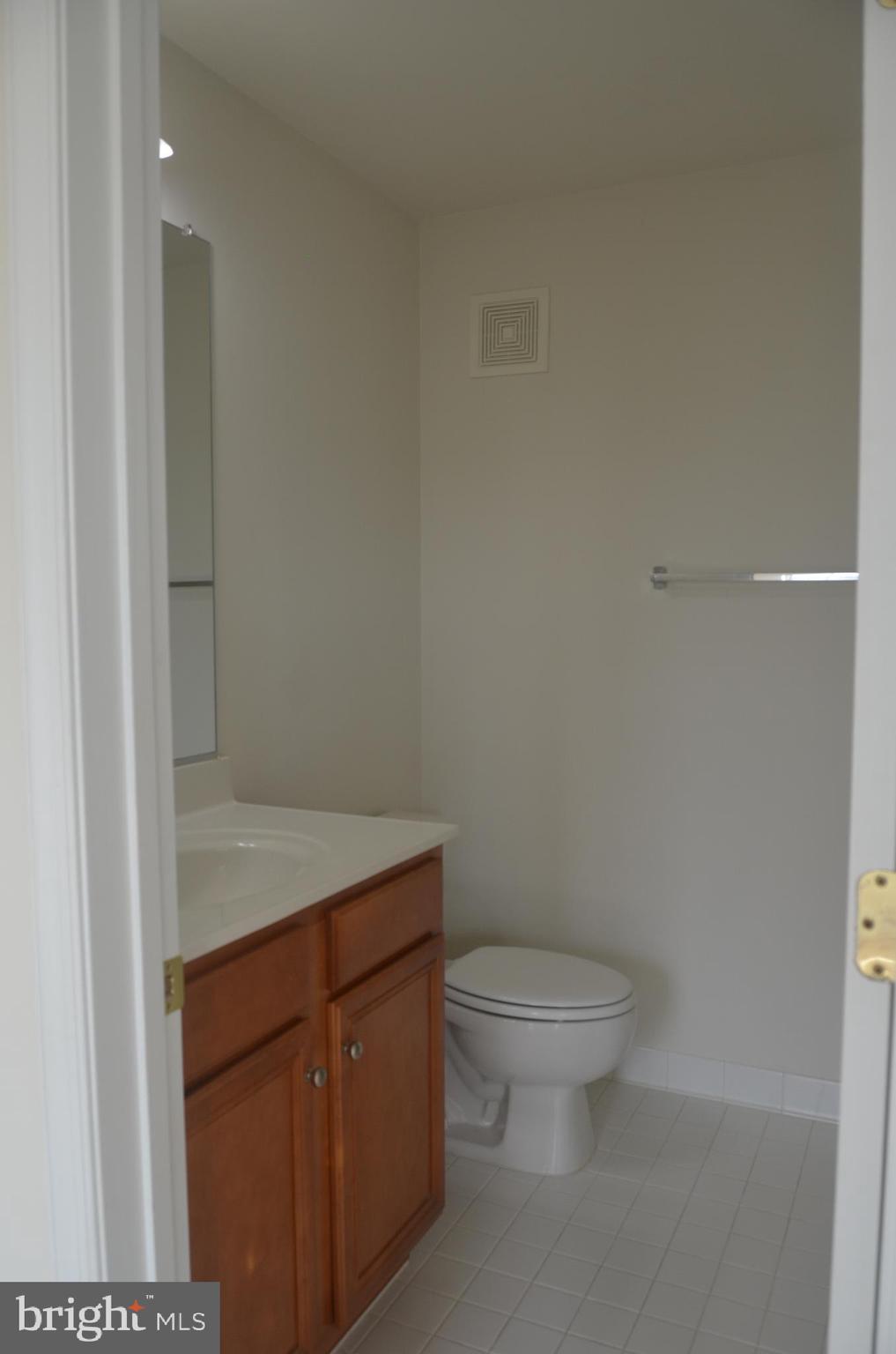 STONE SPRINGS CONDOMINIUMS - Residential Lease