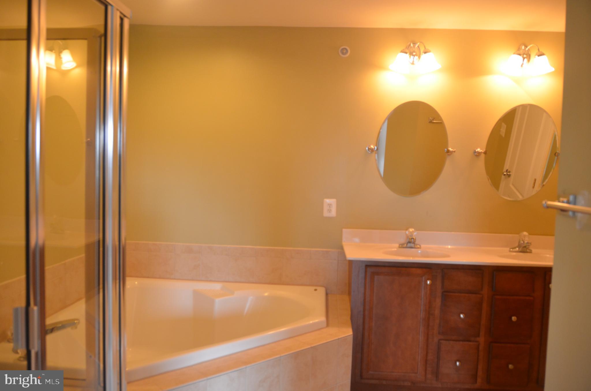 STONE SPRINGS CONDOMINIUMS - Residential Lease