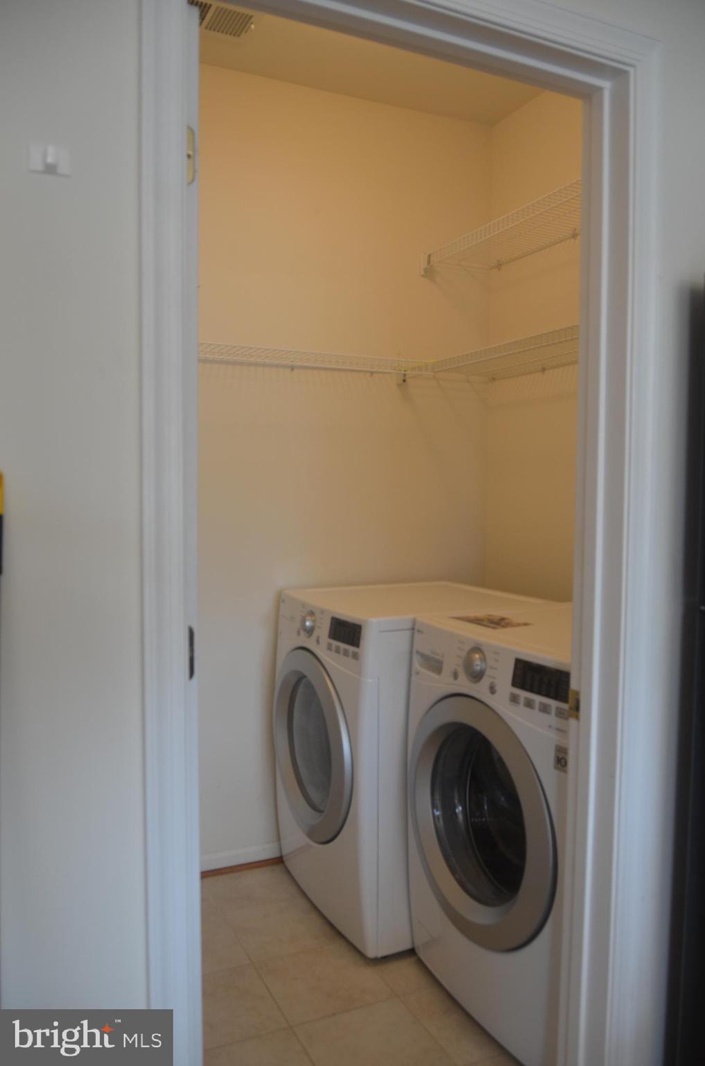 STONE SPRINGS CONDOMINIUMS - Residential Lease