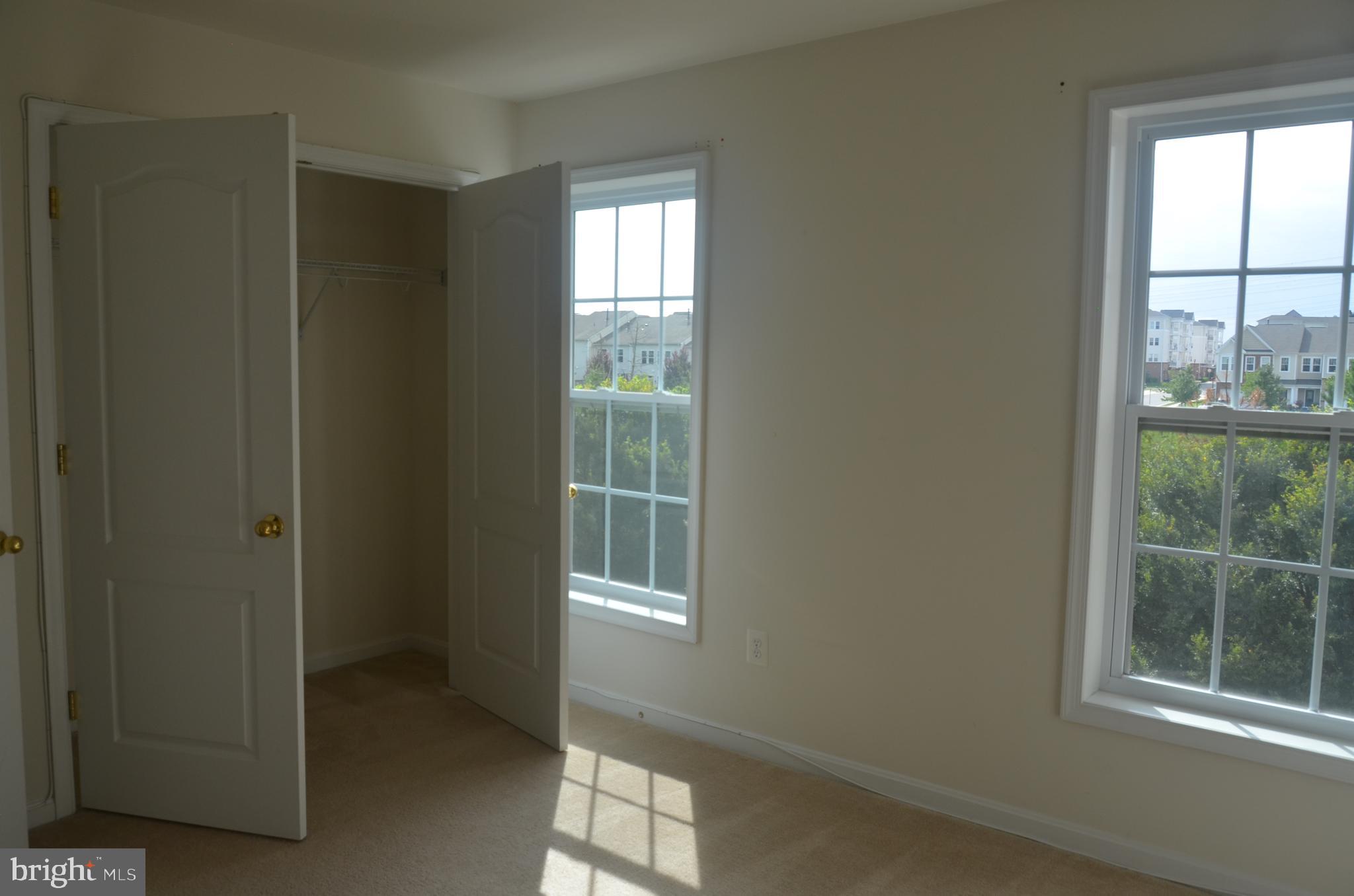 STONE SPRINGS CONDOMINIUMS - Residential Lease