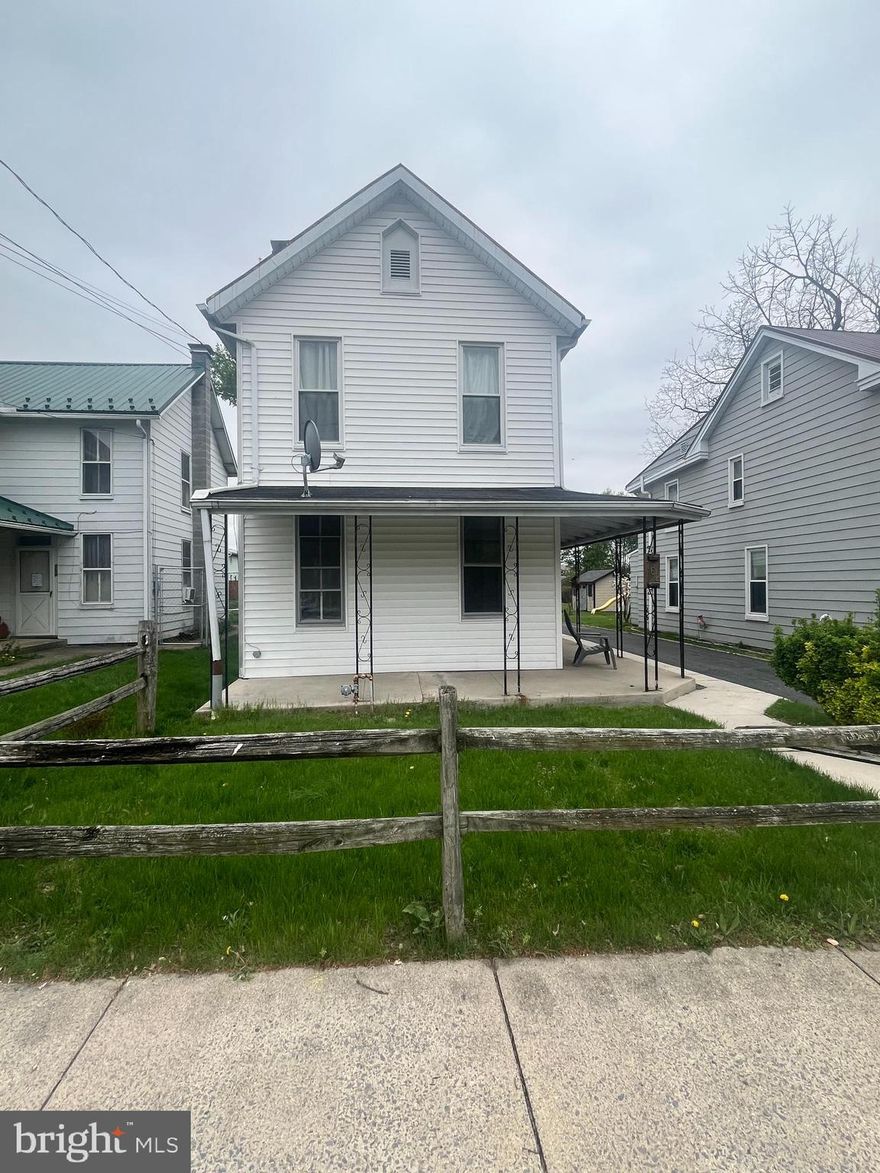 Recently Renovated 1st Floor Apartment in Chambersburg available immediately. Unit features 2 large bedrooms, 1 bathroom, living room, kitchen, and laundry room area. 1st floor tenant gets access to the garage in the driveway for either storage or to park your car. Tenant pays Gas, electric, and trash. Landlord pays water and sewer for unit.  $45 per person application fee, any one over the age of 18 must apply. No Pets.  Agents- Use the standard PAR form application.