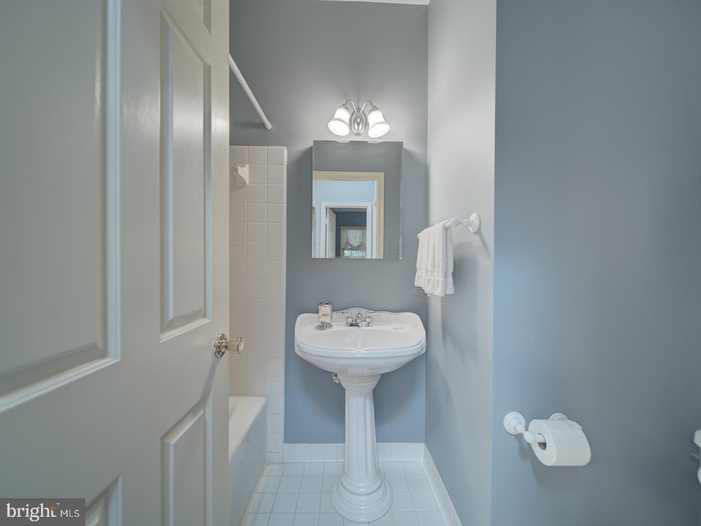 CAPITOL HILL - Residential Lease
