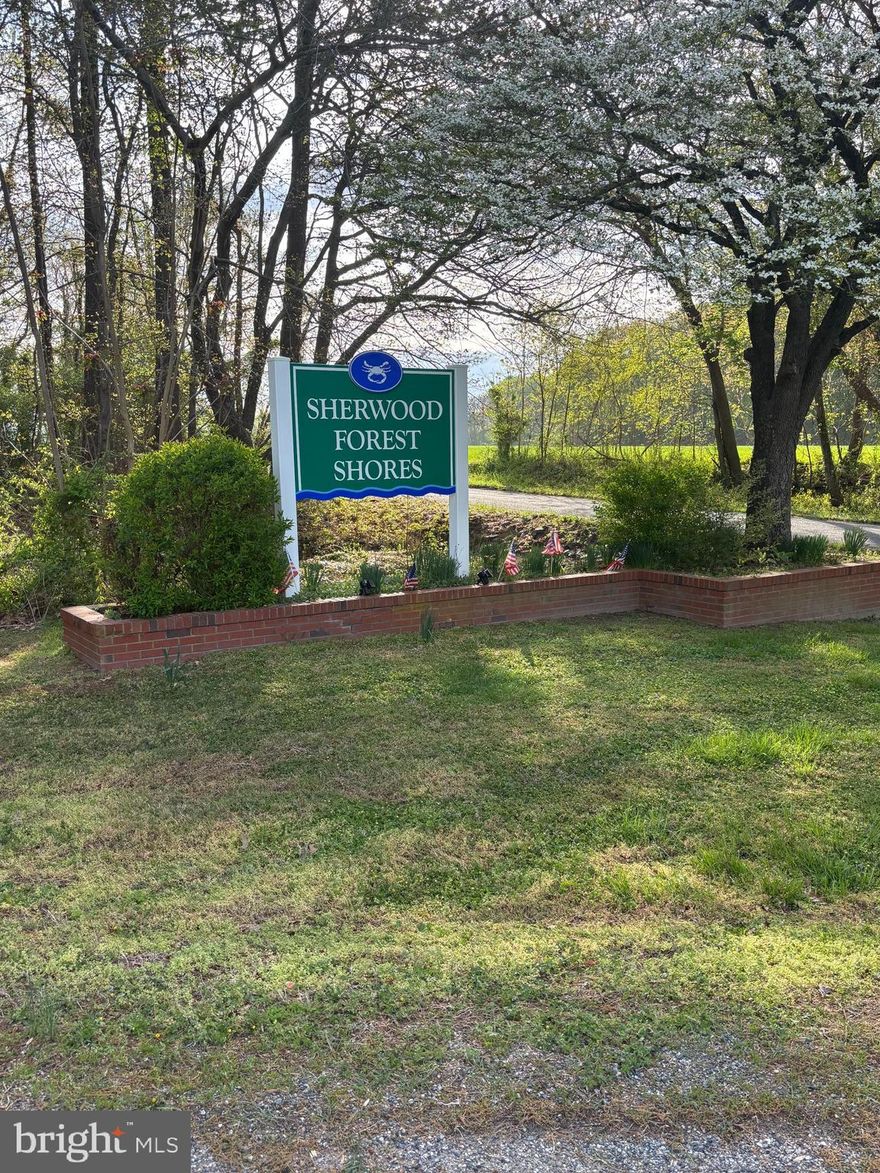 Unimproved lot for sale in Sherwood Forest Shores.  
.24 acres
Access to boat launch, community pool and playground 
Gold Cart community