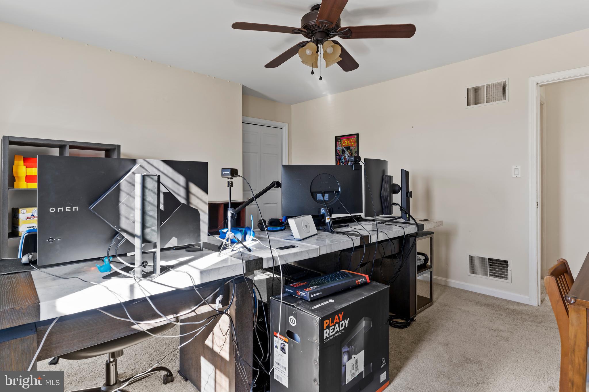 HIGHLANDS OF HAMPDEN - Residential