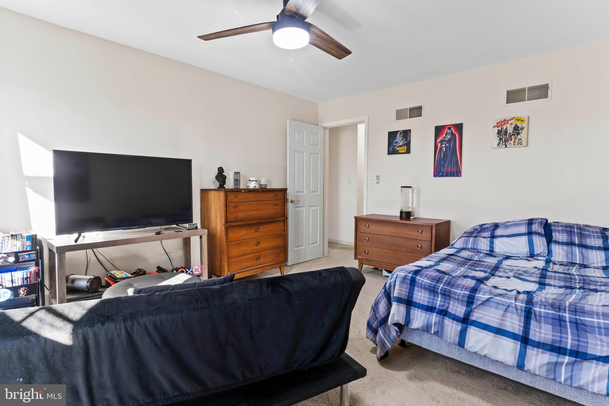 HIGHLANDS OF HAMPDEN - Residential