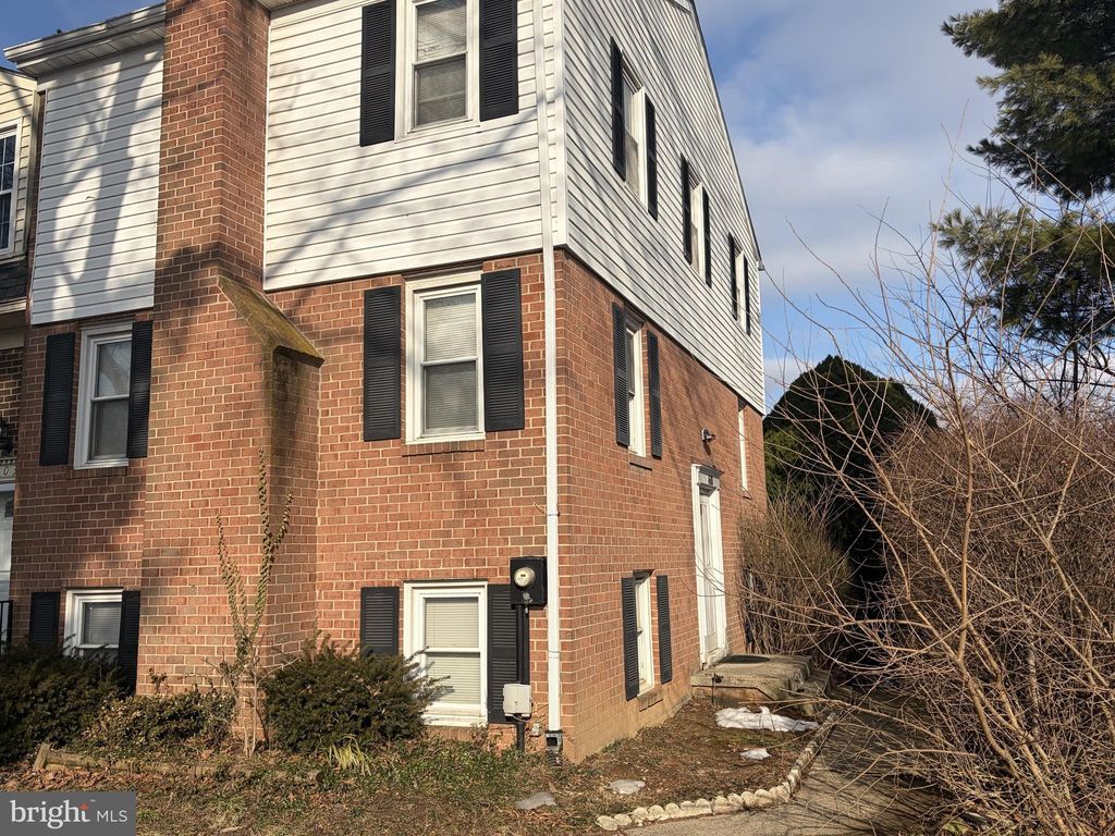 Photo of 1601 Colonial Way, FREDERICK, MD 21702 (MLS # MDFR2077332)