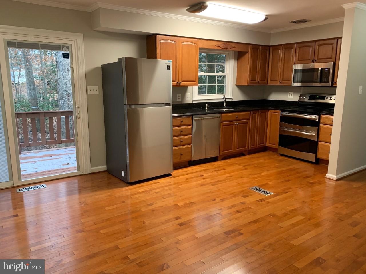 DALE CITY - Residential Lease