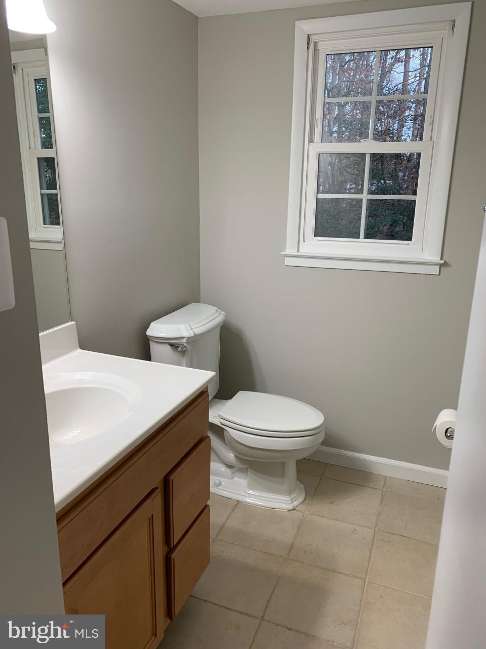 DALE CITY - Residential Lease