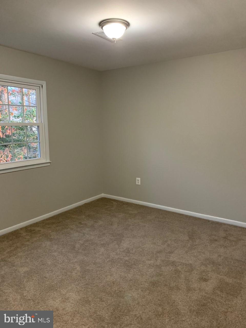 DALE CITY - Residential Lease