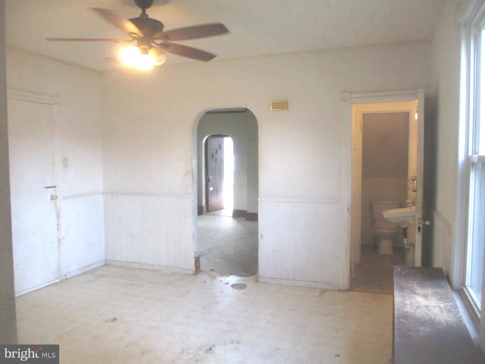 706 RACE STREET