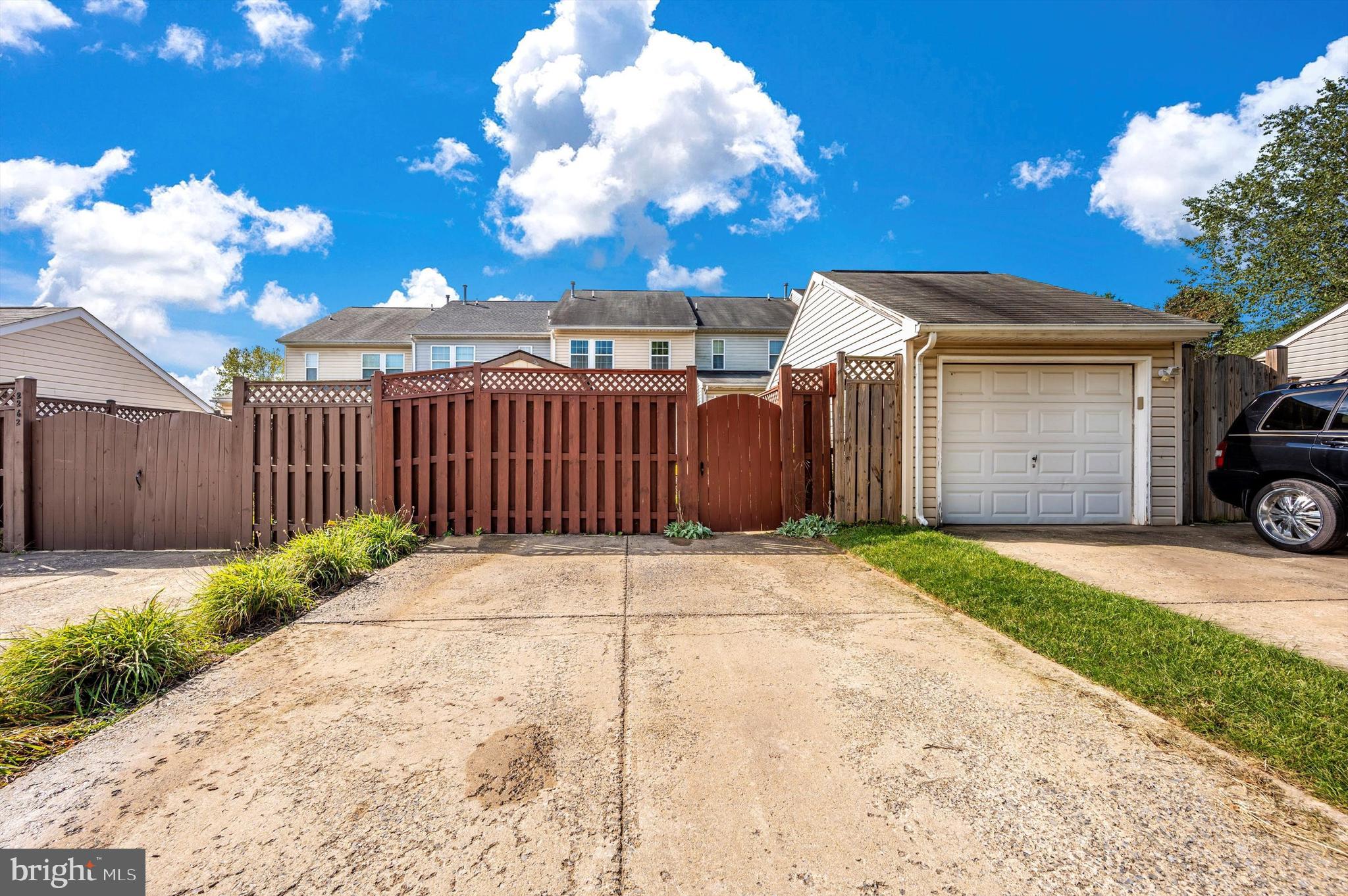 WHITTIER - Residential