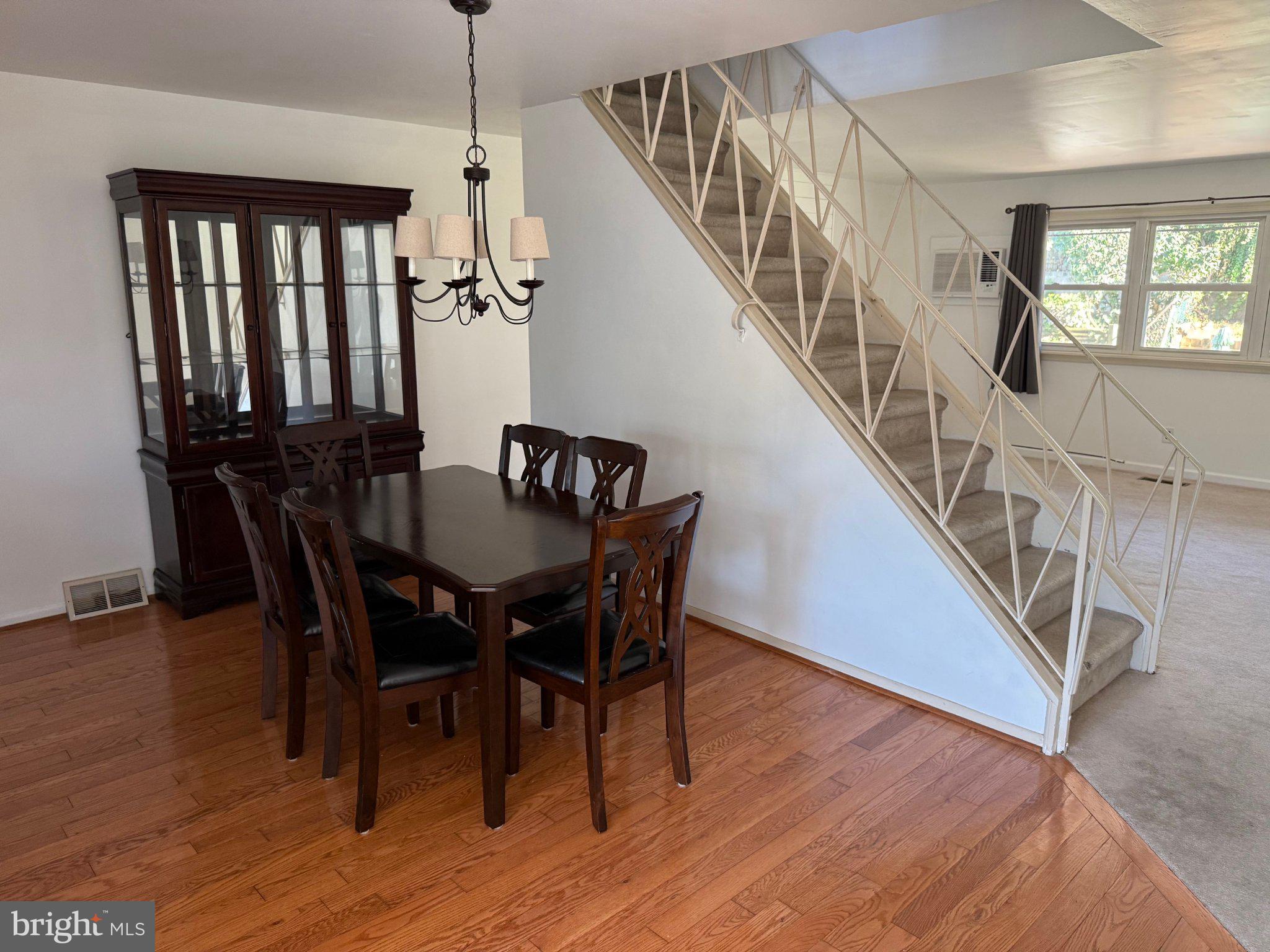 3555 CHURCHILL LANE