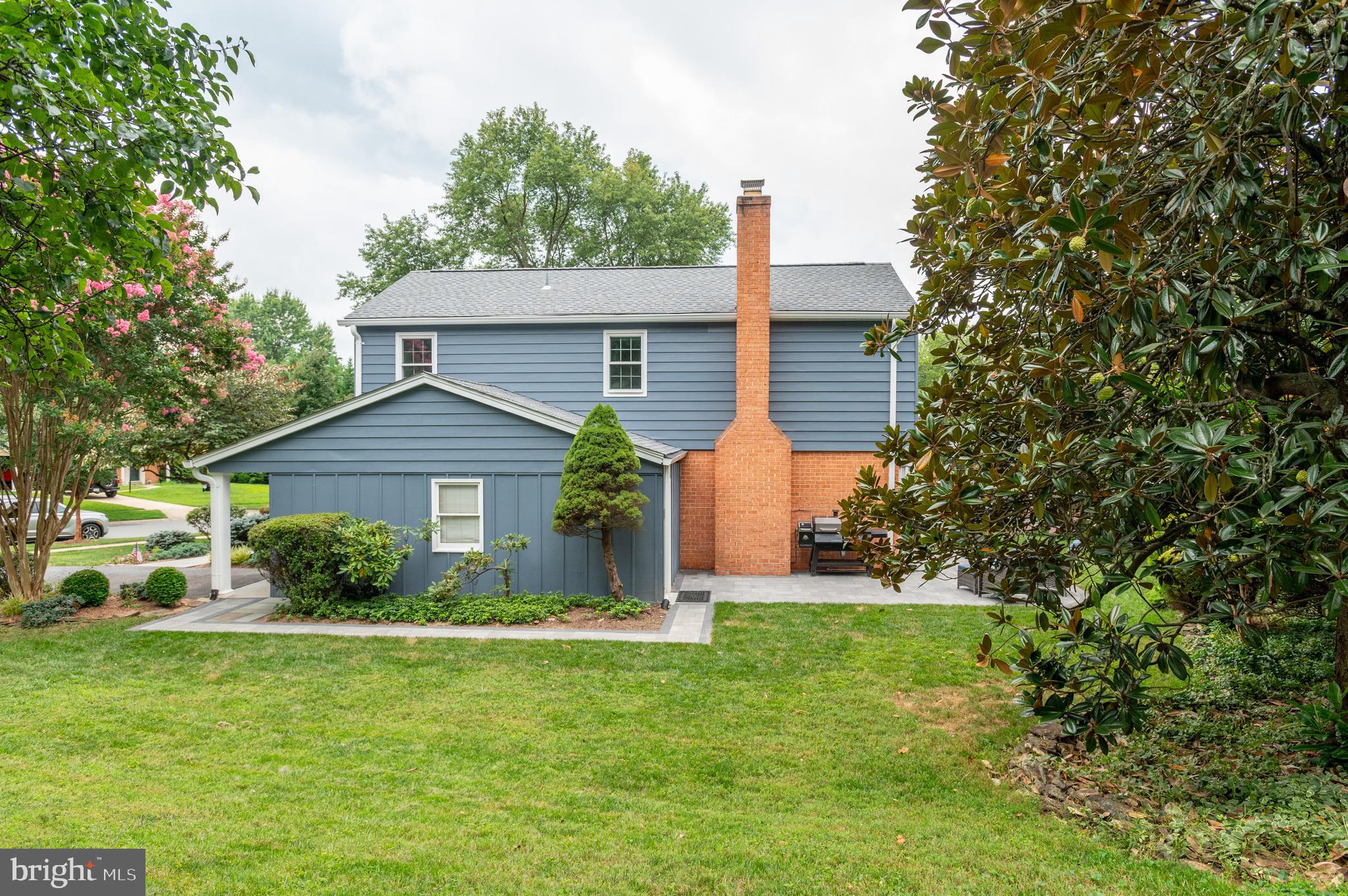 WOODLEY GARDENS - Residential