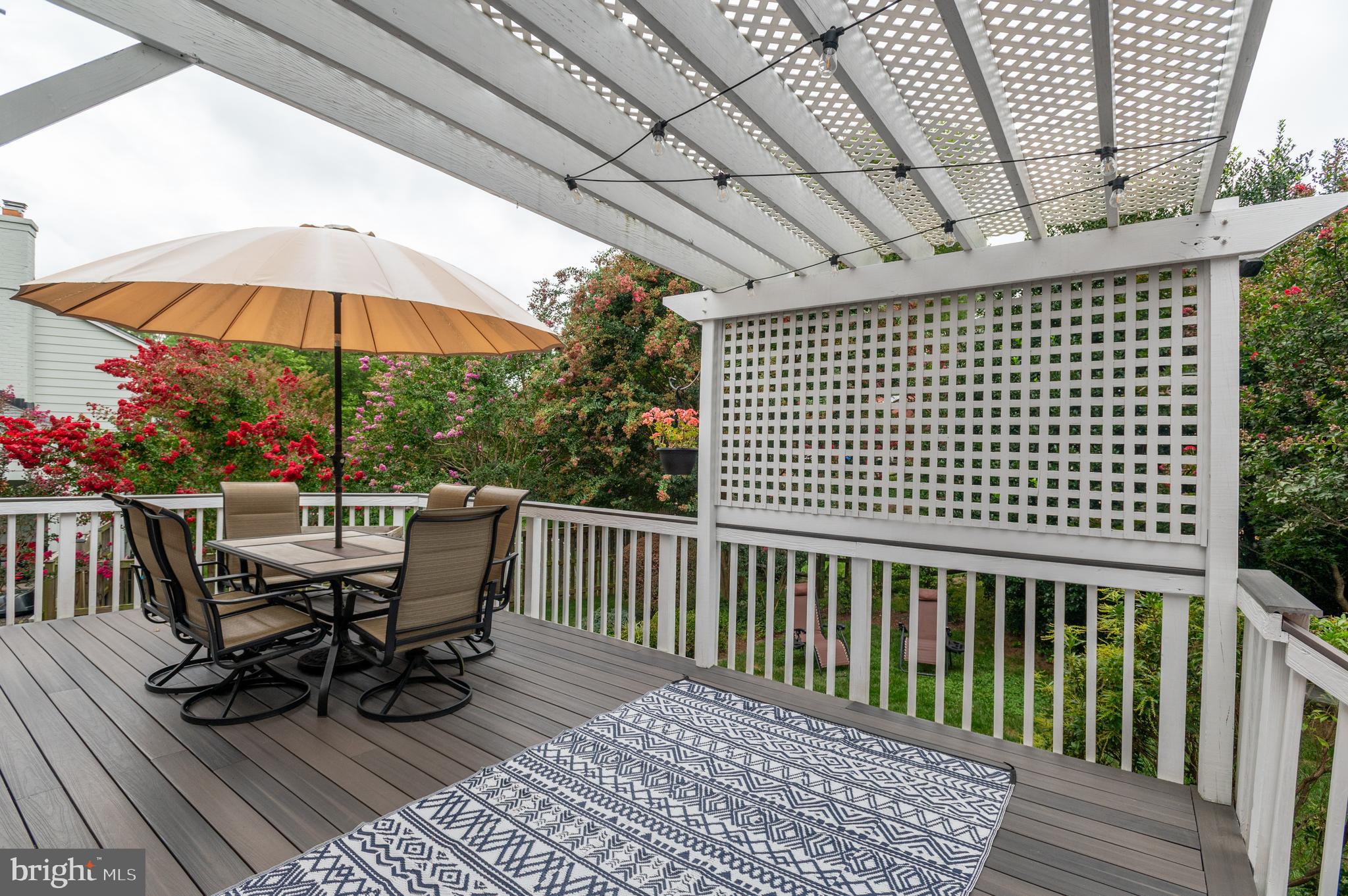 WOODLEY GARDENS - Residential