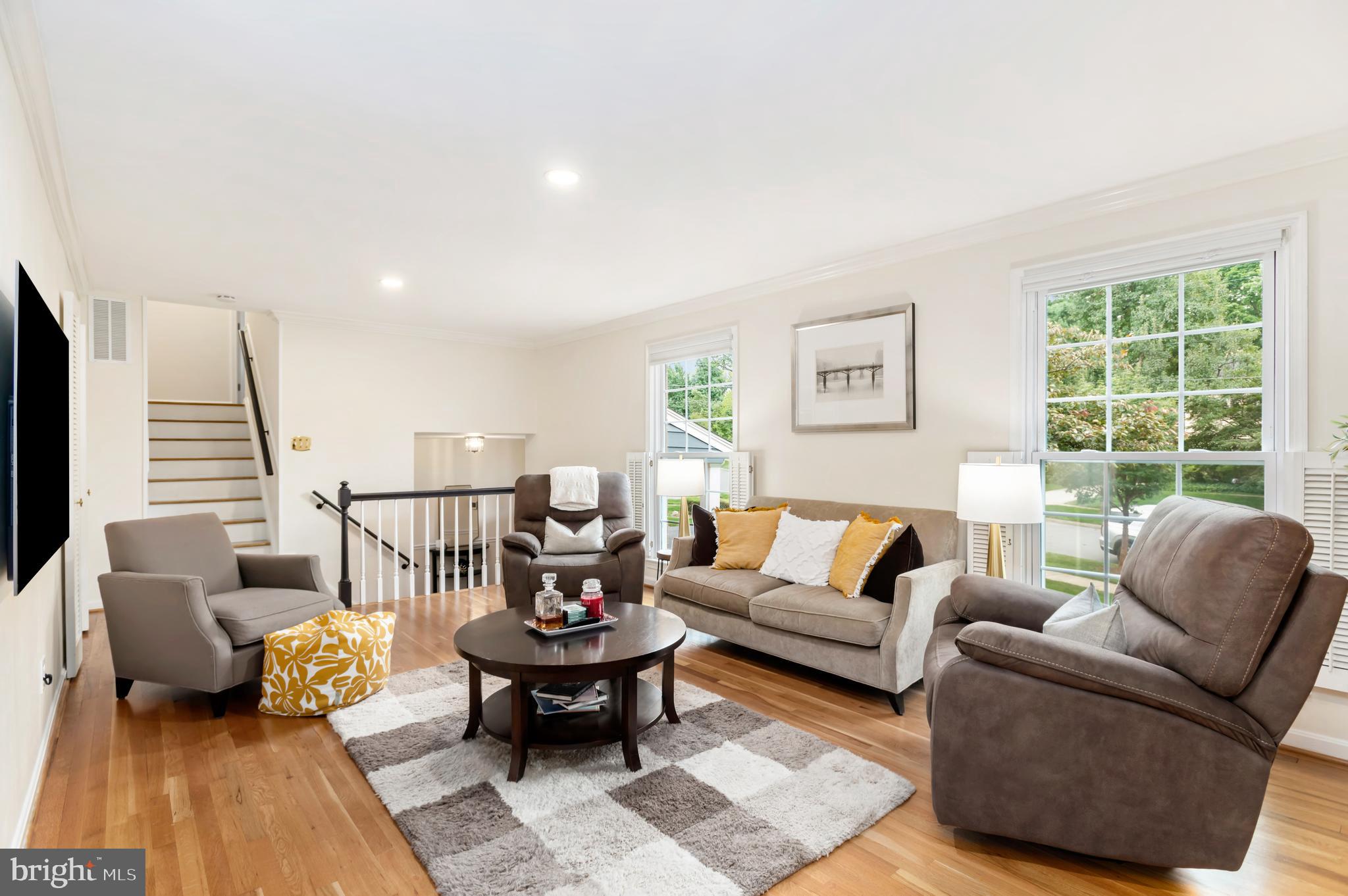 WOODLEY GARDENS - Residential