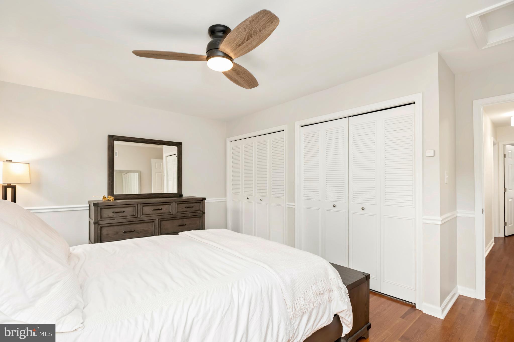 WOODLEY GARDENS - Residential