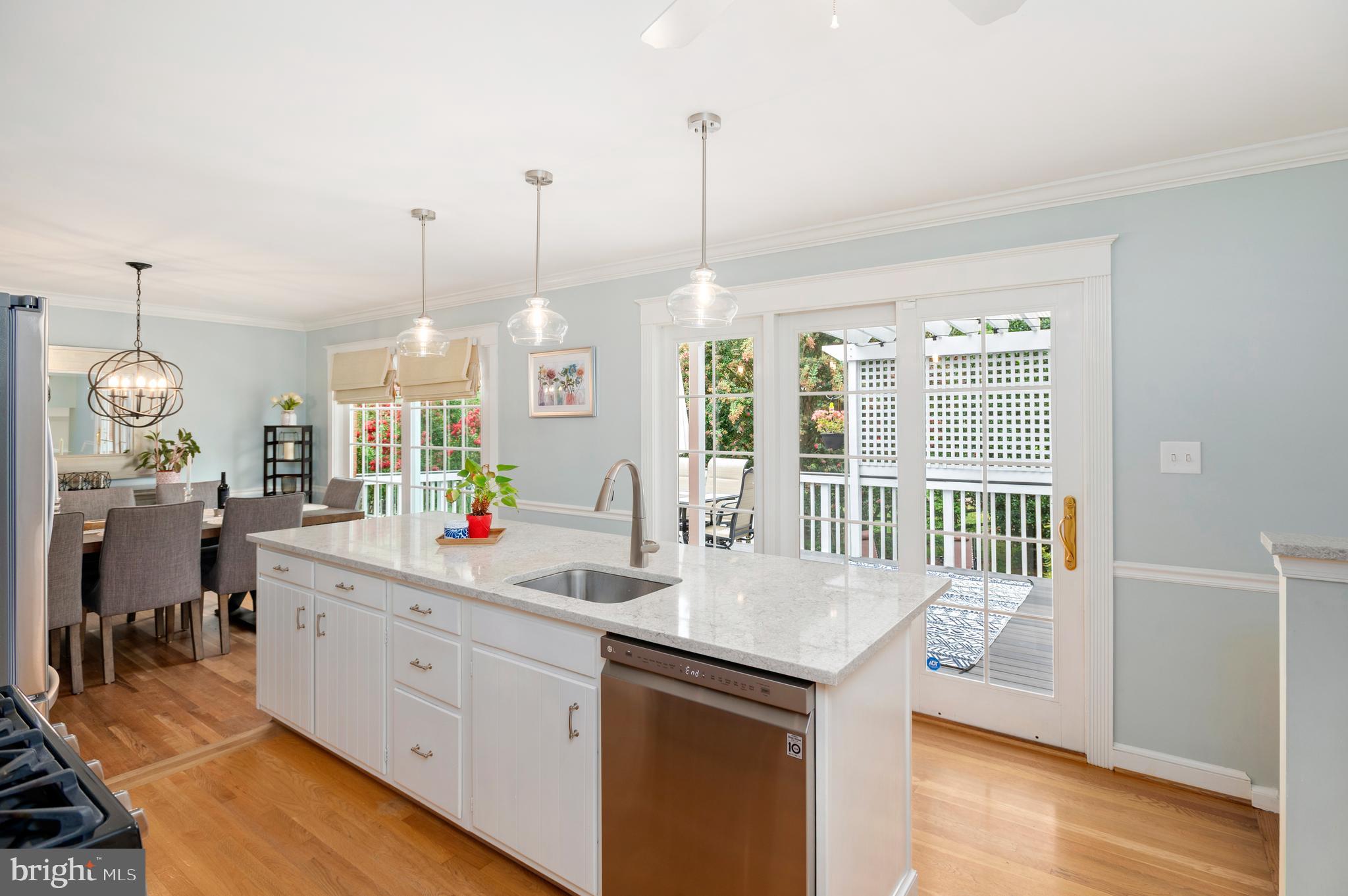 WOODLEY GARDENS - Residential