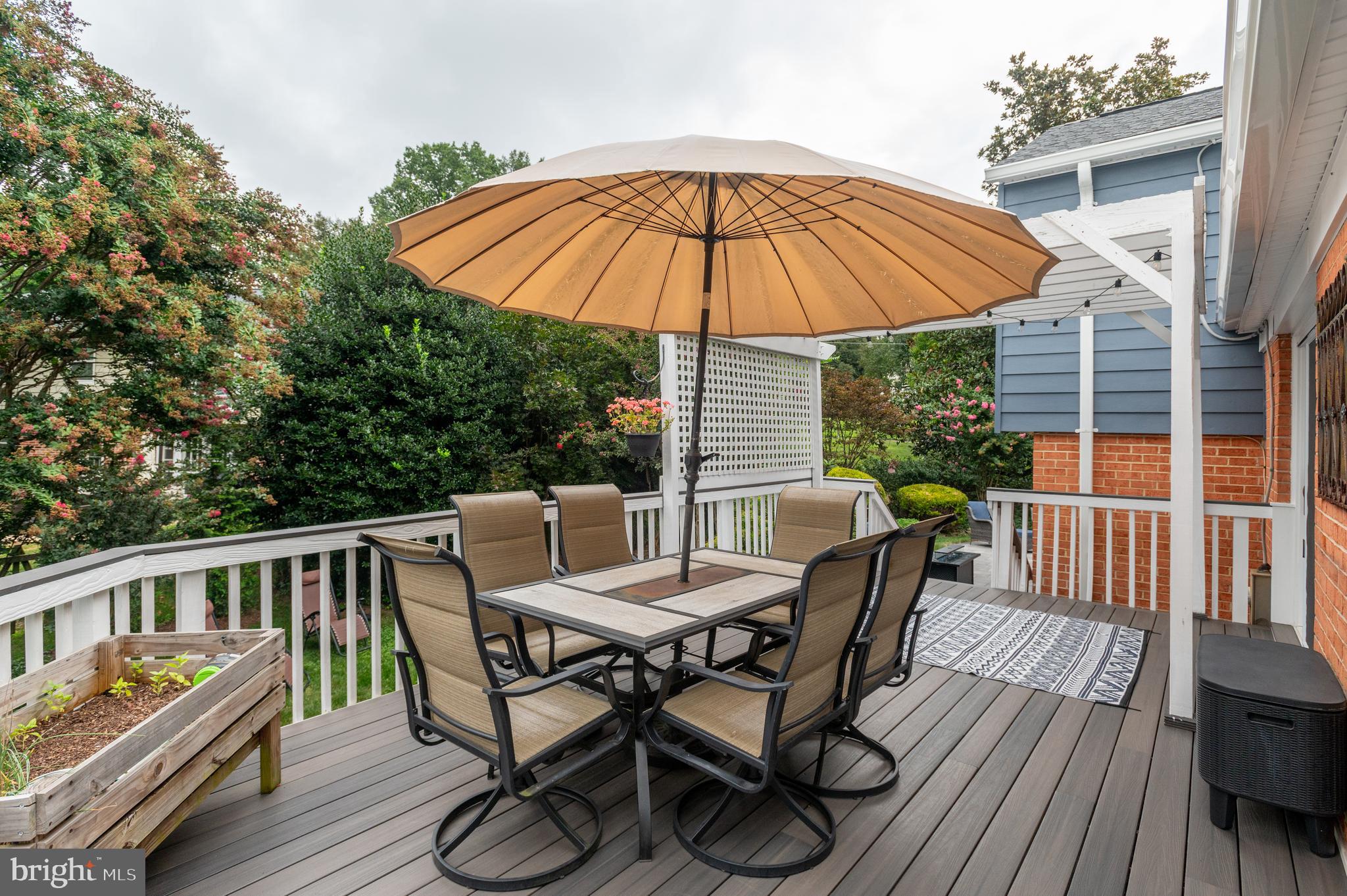 WOODLEY GARDENS - Residential