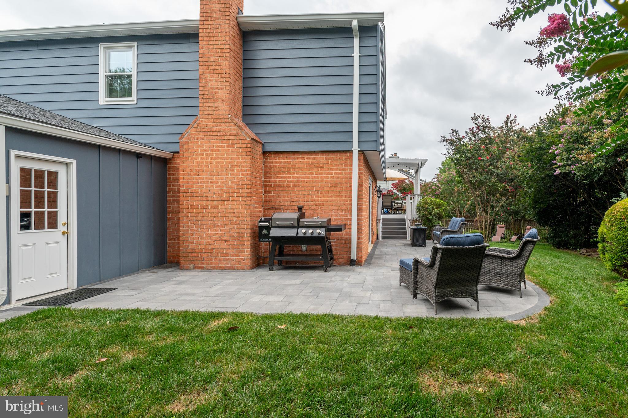 WOODLEY GARDENS - Residential