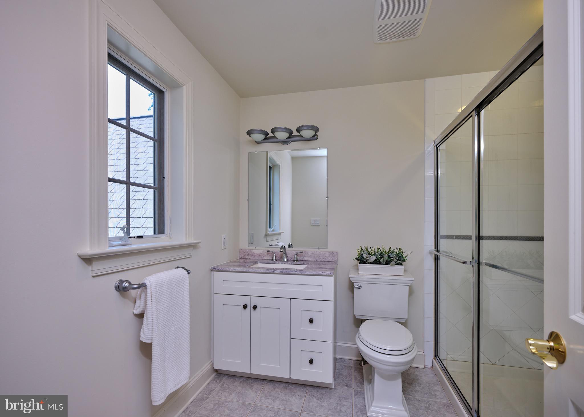 HUNTINGDON VALLEY - Residential