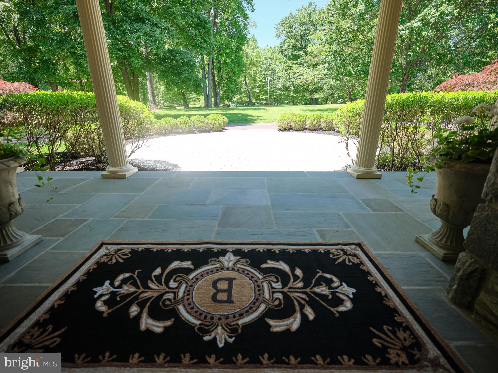 HUNTINGDON VALLEY - Residential