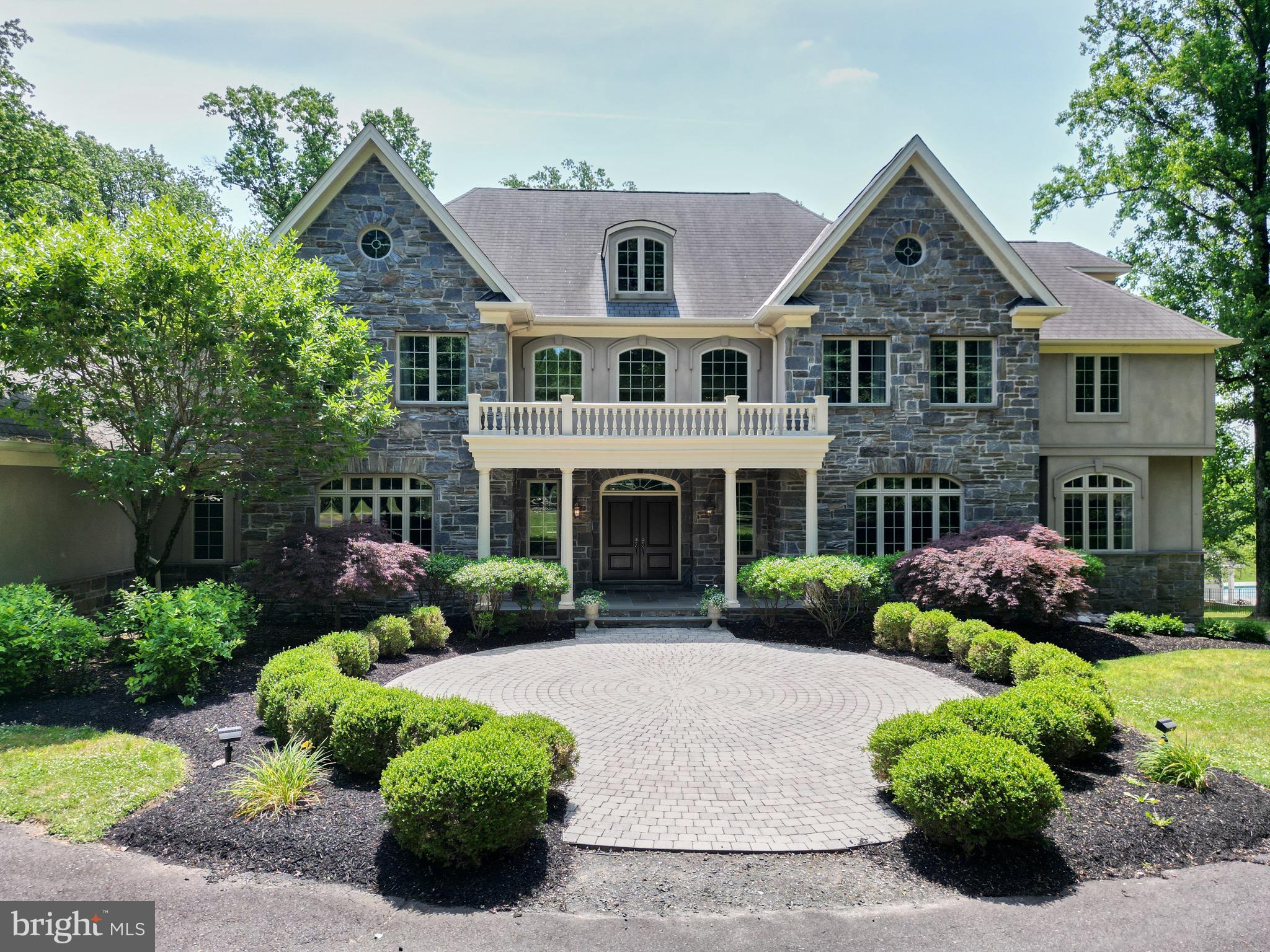 HUNTINGDON VALLEY - Residential
