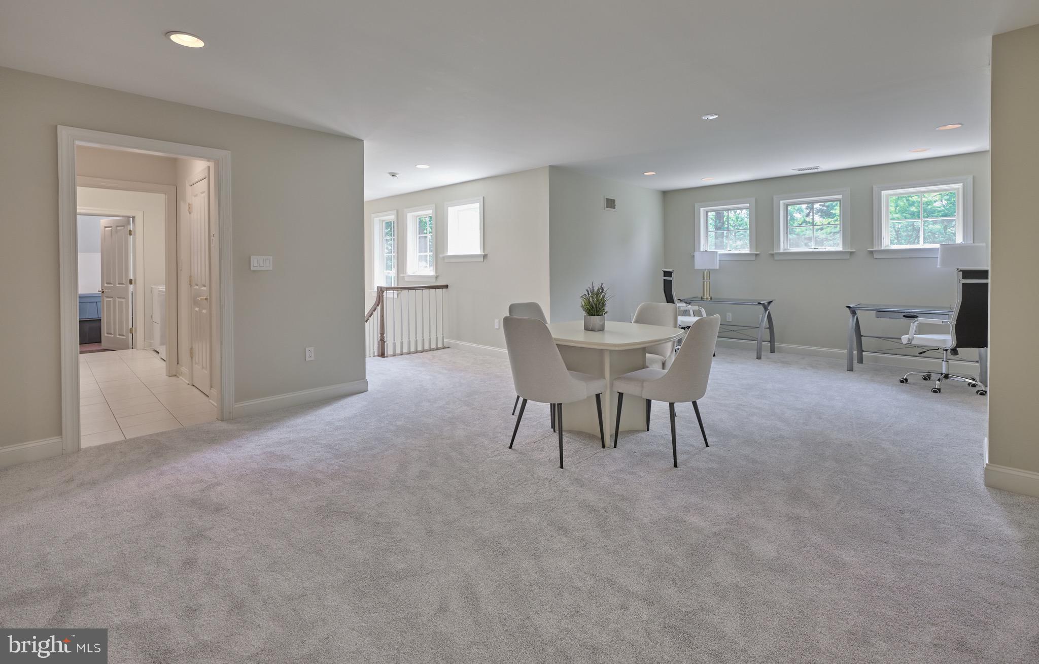 HUNTINGDON VALLEY - Residential