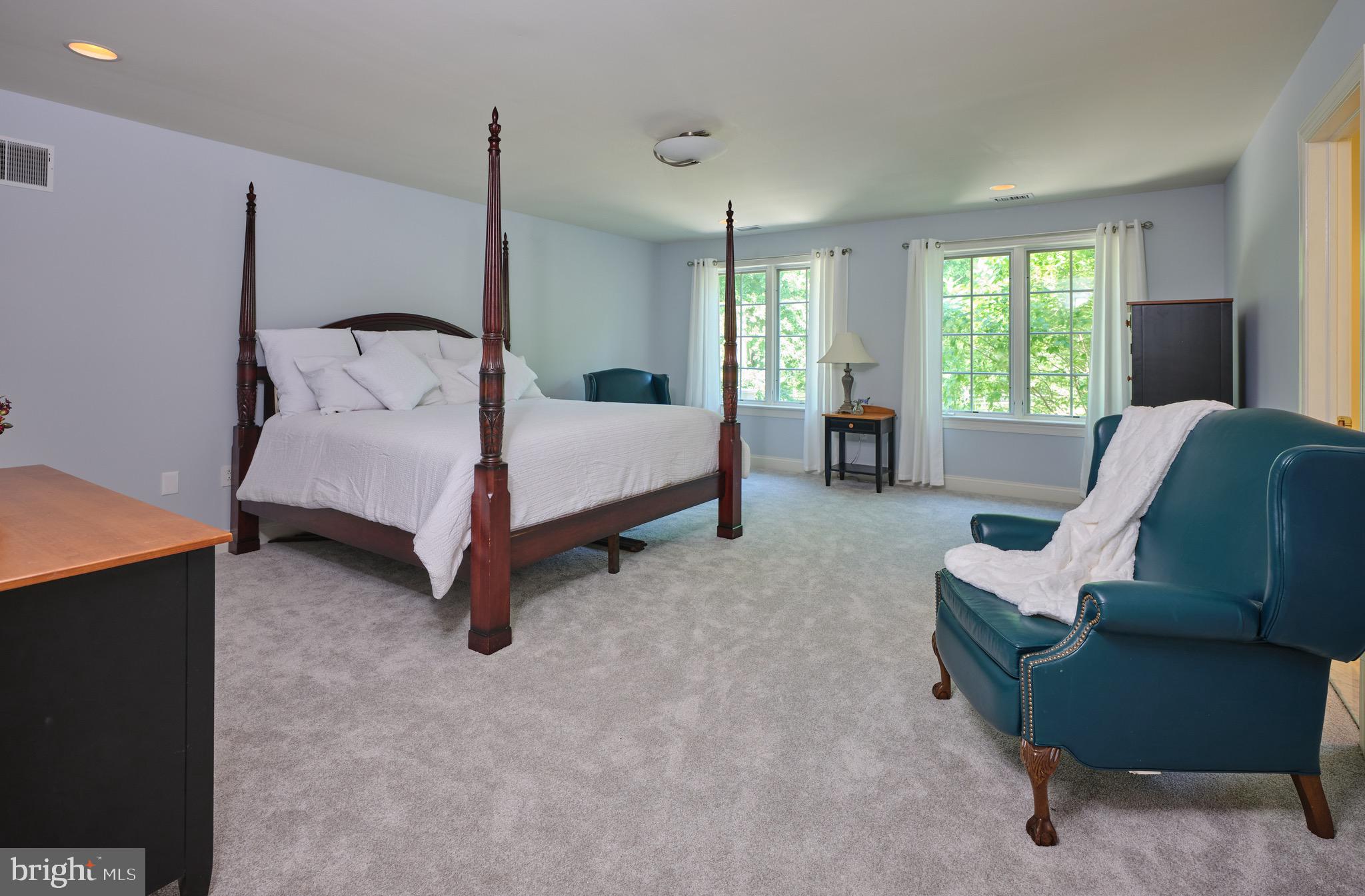 HUNTINGDON VALLEY - Residential