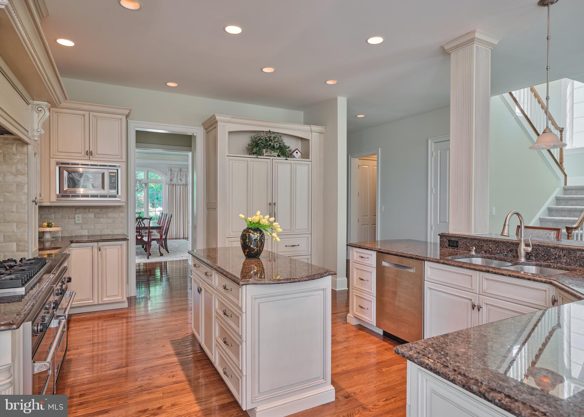 HUNTINGDON VALLEY - Residential