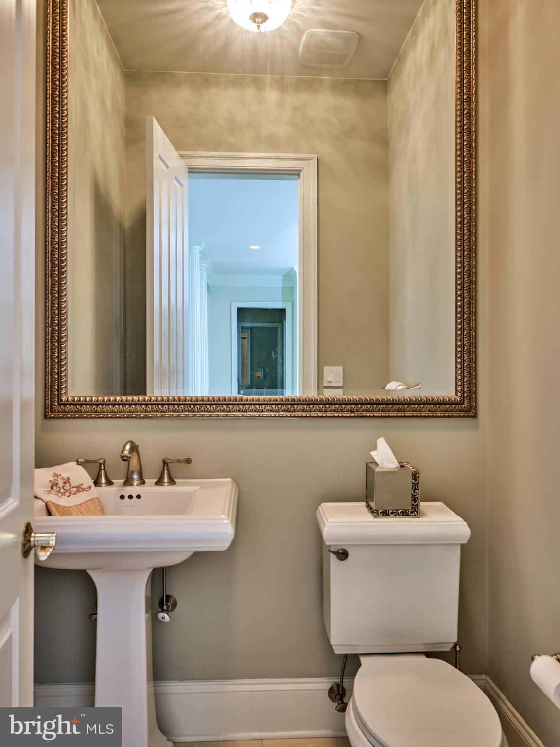 HUNTINGDON VALLEY - Residential