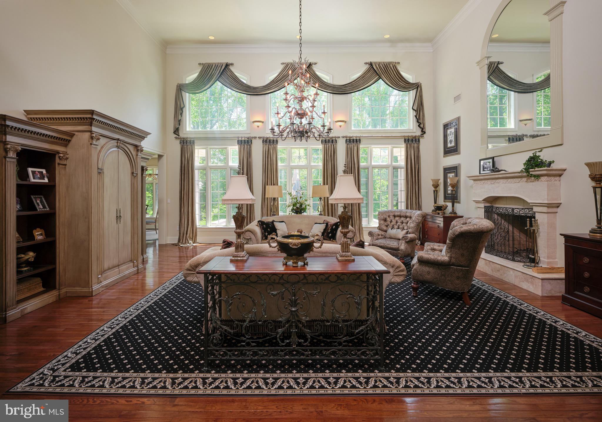 HUNTINGDON VALLEY - Residential