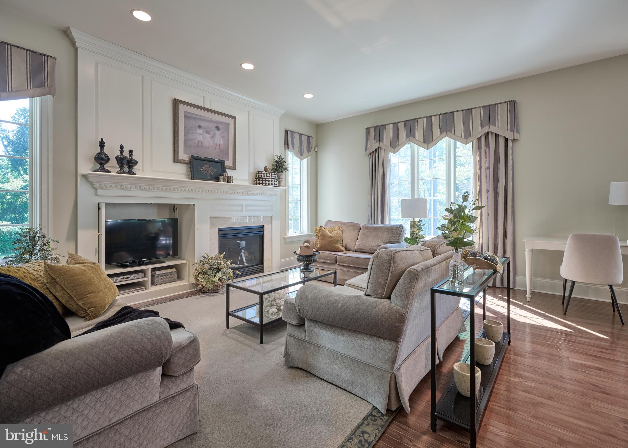 HUNTINGDON VALLEY - Residential